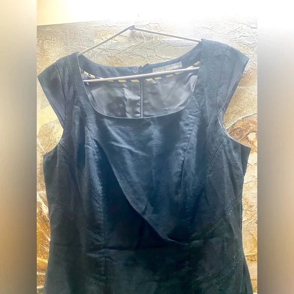 MARKS N SPENCER WOMAN FORMAL LINEN DRESS. WITH SELF STITCHING - Picture 2 of 7